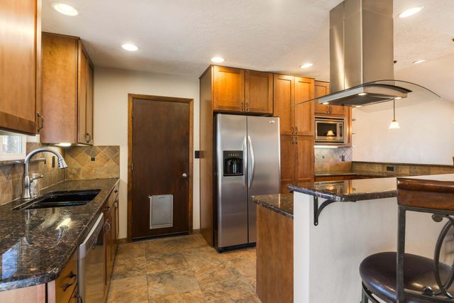 10816 Lowe Street NE, Albuquerque, NM 87111