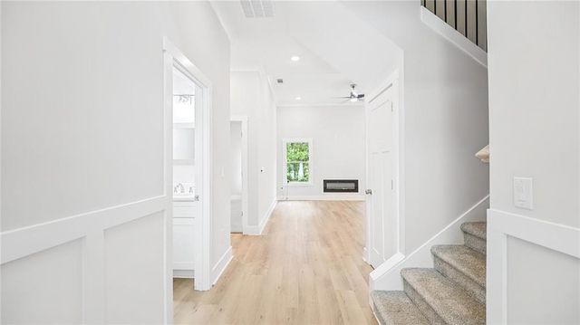 3902 Bouldercrest Road, Ellenwood, GA 30294