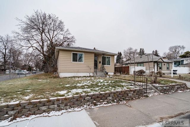 696 Gladstone Street, Idaho Falls, ID 83401