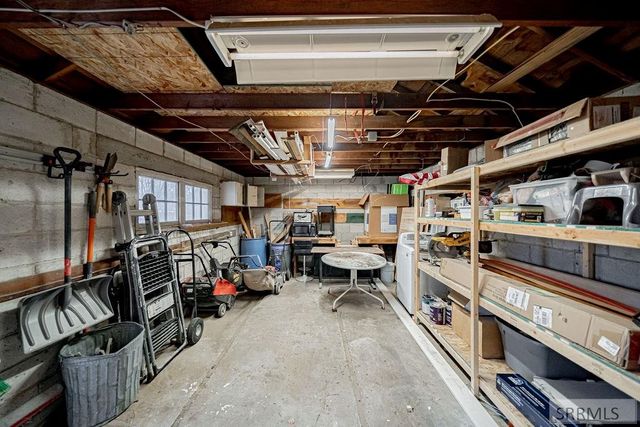 696 Gladstone Street, Idaho Falls, ID 83401