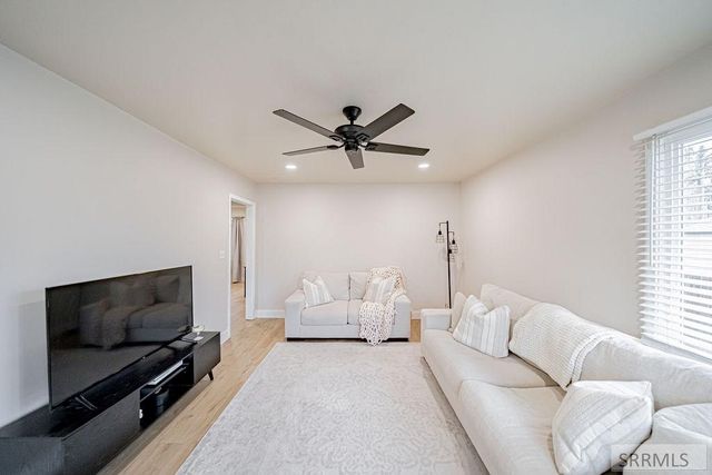 696 Gladstone Street, Idaho Falls, ID 83401