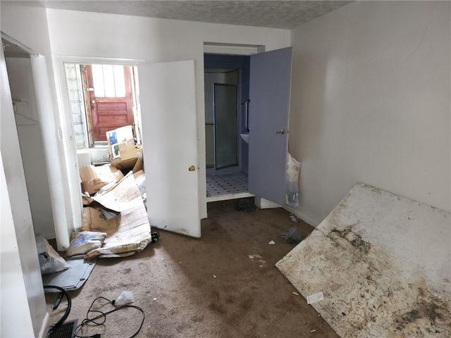 721 Monongahela Ave, Glassport, PA 15045