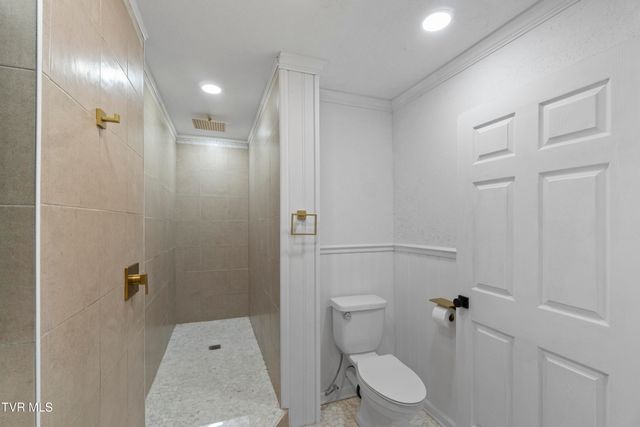 152 Hemlock Street, Mount Carmel, TN 37645