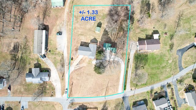 152 Hemlock Street, Mount Carmel, TN 37645