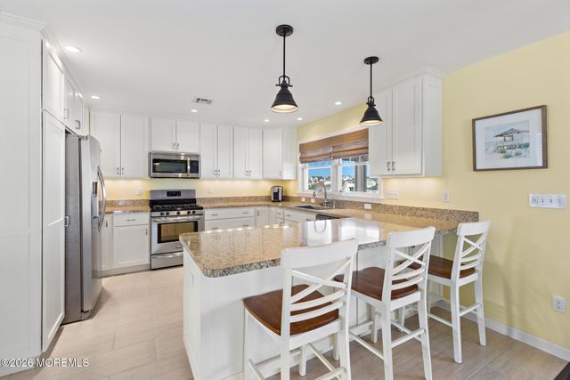 68 Florence Lane, Beach Haven West, NJ 08050