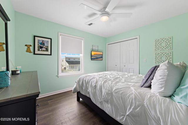 68 Florence Lane, Beach Haven West, NJ 08050