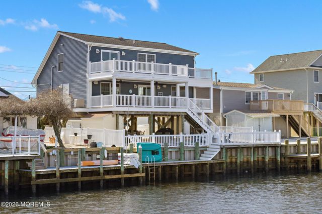 68 Florence Lane, Beach Haven West, NJ 08050