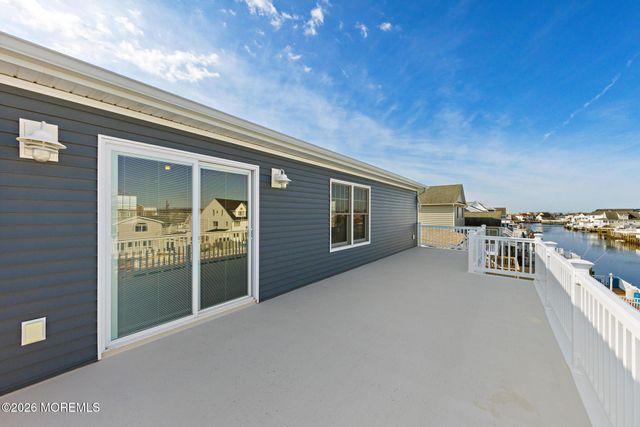 68 Florence Lane, Beach Haven West, NJ 08050