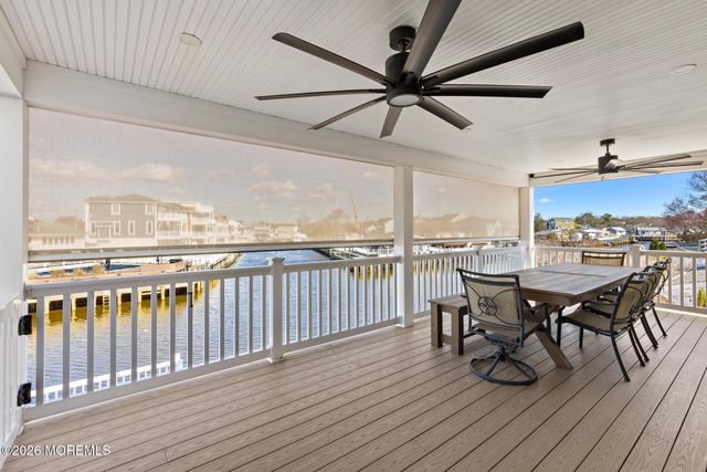 68 Florence Lane, Beach Haven West, NJ 08050