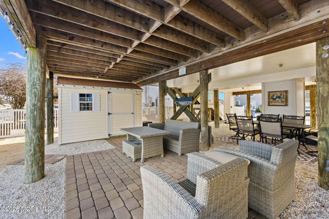 68 Florence Lane, Beach Haven West, NJ 08050