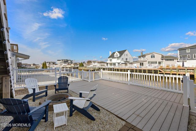 68 Florence Lane, Beach Haven West, NJ 08050