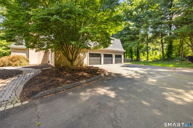 570 Riverside Drive, Cheshire, CT 06410