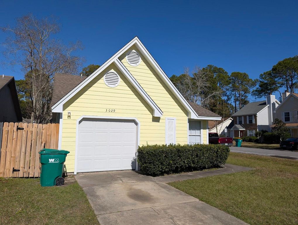 3029 Yorktown Circle Fort Walt Circle, Fort Walton Beach, FL 32547