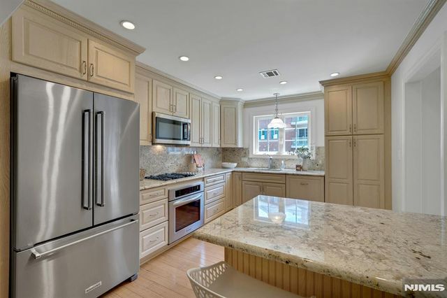 105 Roseland Avenue 1601, Caldwell, NJ 07006