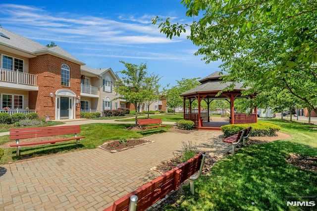 105 Roseland Avenue 1601, Caldwell, NJ 07006