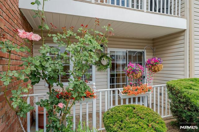 105 Roseland Avenue 1601, Caldwell, NJ 07006