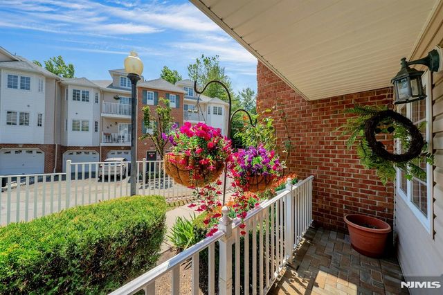 105 Roseland Avenue 1601, Caldwell, NJ 07006