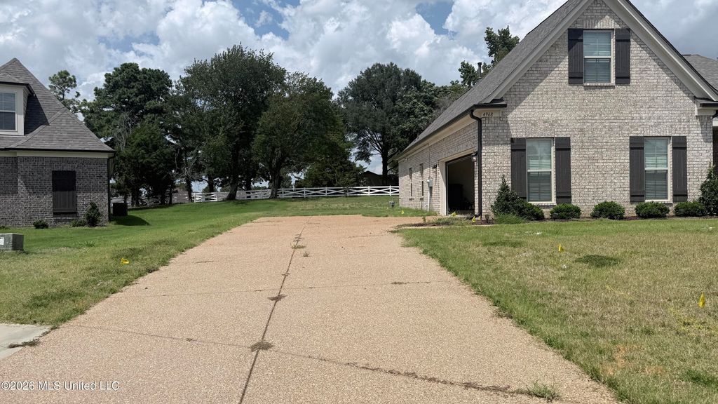 4968 Witt Cove, Olive Branch, MS 38654 — photo 2