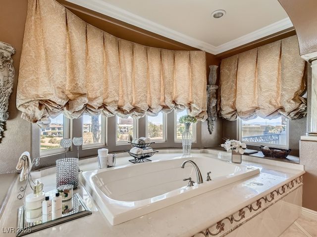 2038 Cherry Creek Circle, Las Vegas, NV 89135