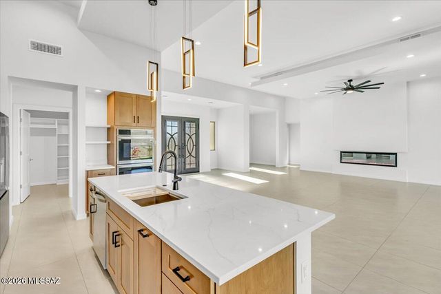 14821 Diamond F Rnch Place, Vail, AZ 85641