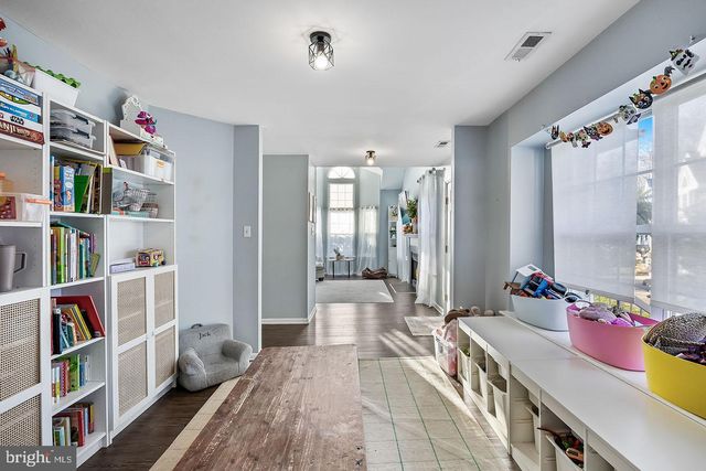 72 PONDVIEW LN, Sicklerville, NJ 08081