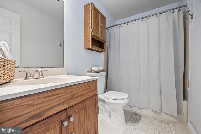 72 PONDVIEW LN, Sicklerville, NJ 08081