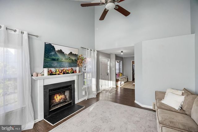 72 PONDVIEW LN, Sicklerville, NJ 08081