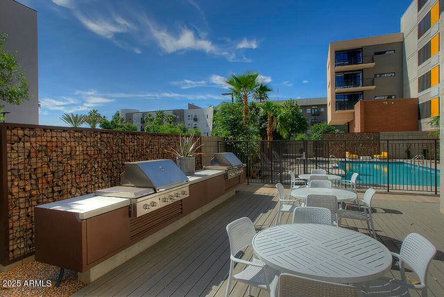 100 W PORTLAND Street 506, Phoenix, AZ 85003