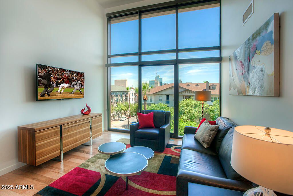 100 W PORTLAND Street 506, Phoenix, AZ 85003