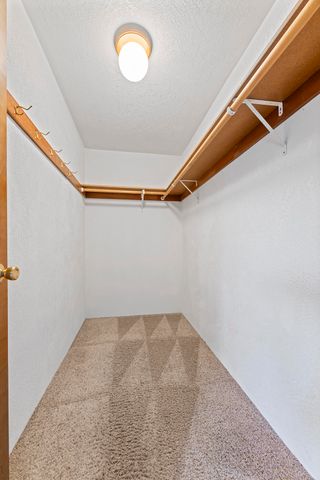 108 Meadow View Drive, Phoenix, OR 97535