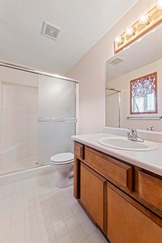 108 Meadow View Drive, Phoenix, OR 97535