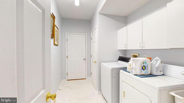 39 MIDBRIDGE DRIVE, Medford, NJ 08055