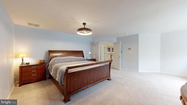 39 MIDBRIDGE DRIVE, Medford, NJ 08055