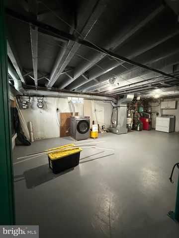 3220 GUILFORD ST, Philadelphia, PA 19136