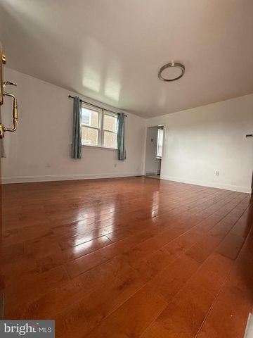 3220 GUILFORD ST, Philadelphia, PA 19136