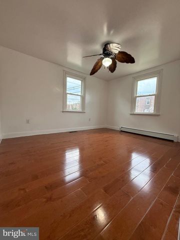 3220 GUILFORD ST, Philadelphia, PA 19136