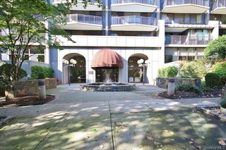 15 Stewart Place 1R, White Plains, NY 10603