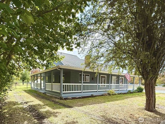 704 Kansas Street SW, Orting, WA 98360