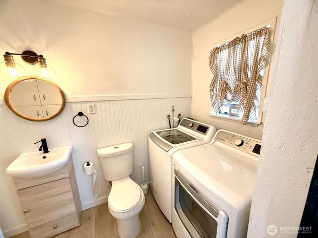 704 Kansas Street SW, Orting, WA 98360