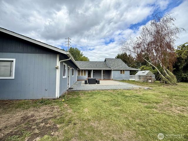 704 Kansas Street SW, Orting, WA 98360
