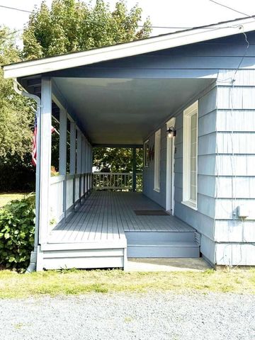 704 Kansas Street SW, Orting, WA 98360