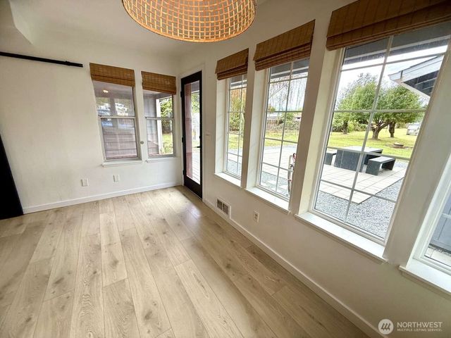 704 Kansas Street SW, Orting, WA 98360