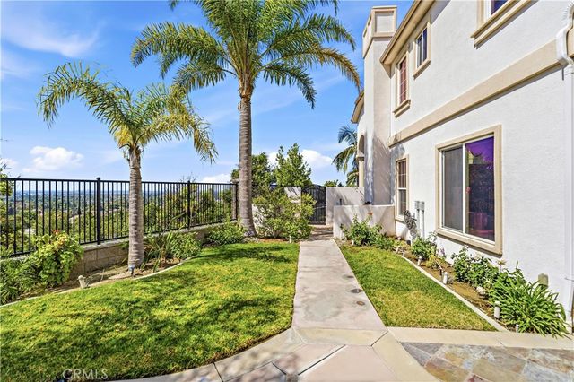 17601 Edgewood, Yorba Linda, CA 92886