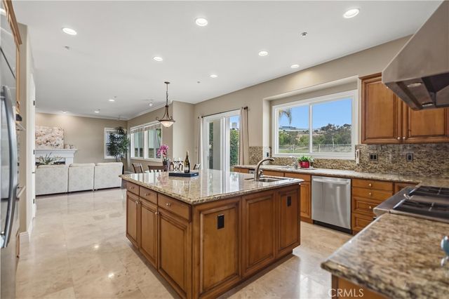 17601 Edgewood, Yorba Linda, CA 92886