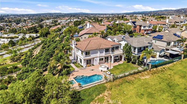 17601 Edgewood, Yorba Linda, CA 92886