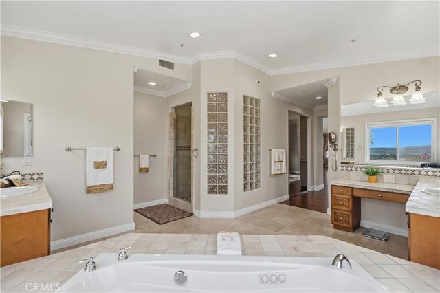 17601 Edgewood, Yorba Linda, CA 92886