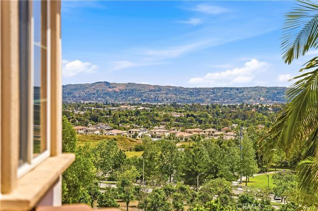 17601 Edgewood, Yorba Linda, CA 92886