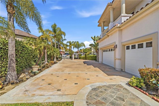 17601 Edgewood, Yorba Linda, CA 92886