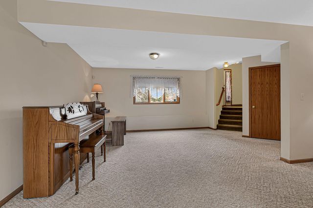 9900 W Lake Court, Rice, MN 56367