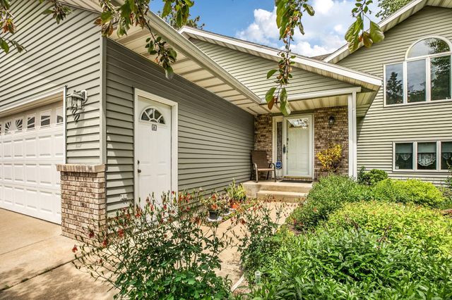 9900 W Lake Court, Rice, MN 56367